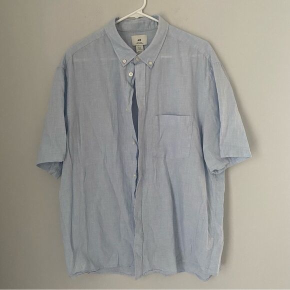 H&M Men’s Short Sleeve Button Down Shirt - Picture 1 of 4